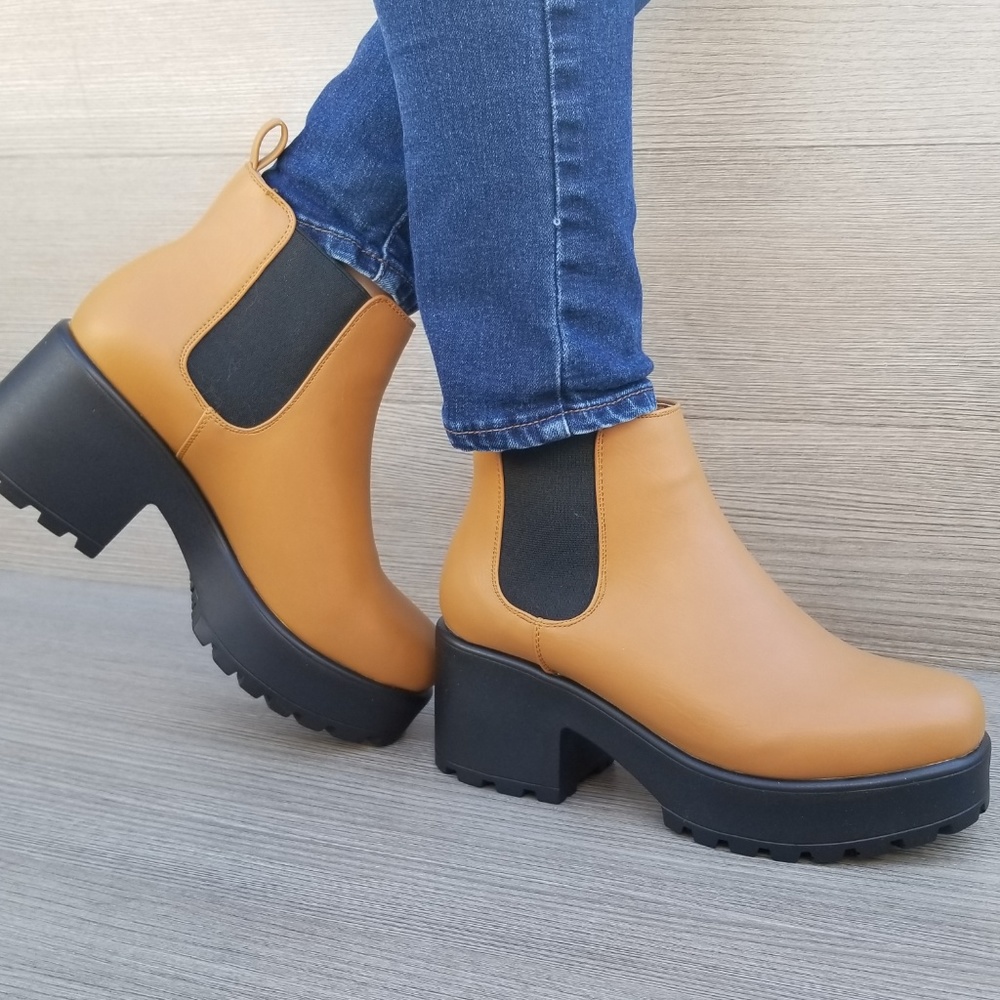 90s Grunge Chunky Heel lug Platforn booties - Picture 4 of 8